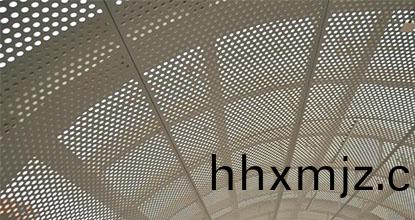 揮汗如雨——鋁單闆將走進(jìn)健身(shen)房！